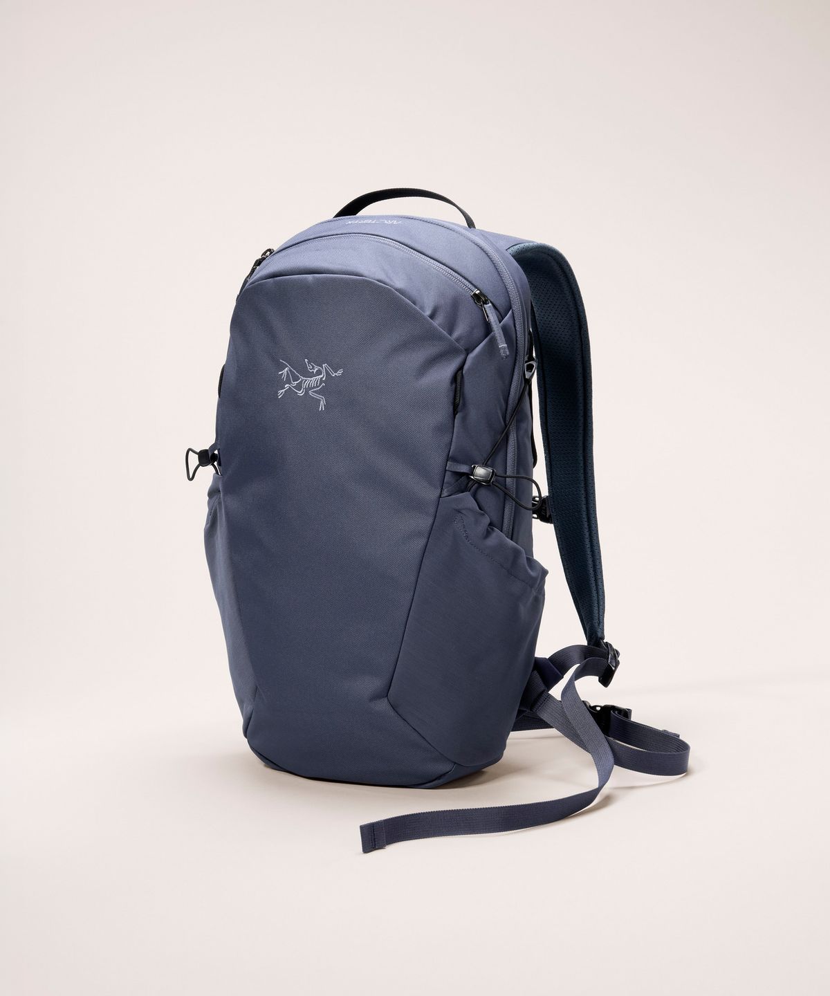 아크테릭스(ARCTERYX) 맨티스 16 백팩 - DK STRATUS / ABQSU10636