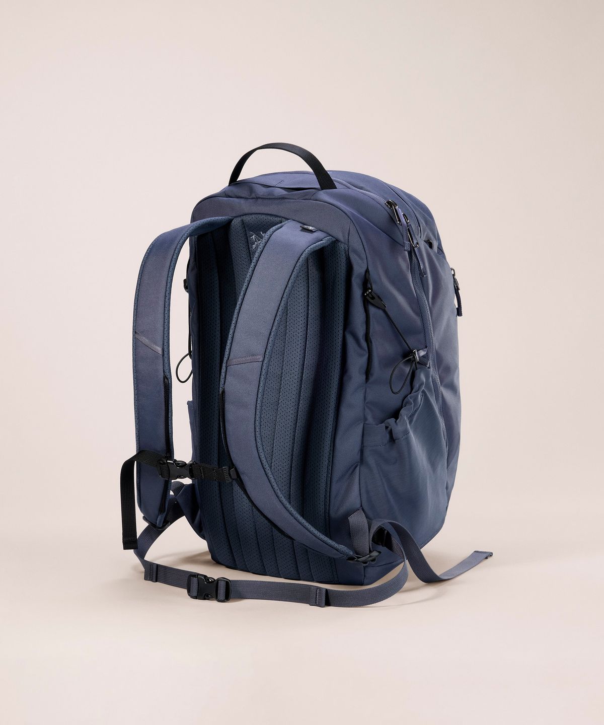 아크테릭스(ARCTERYX) 맨티스 26 백팩 - DK STRATUS / ABQSU10643