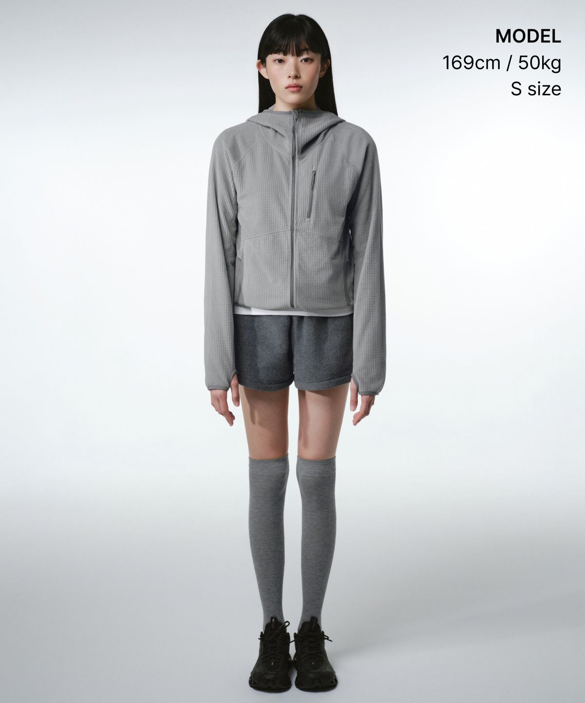 무신사 스탠다드 우먼(MUSINSA STANDARD WOMAN) [시티 레저] 우먼즈 그리드 폴라 플리스 바라클라바 후디드 집업 [라이트 그레이]