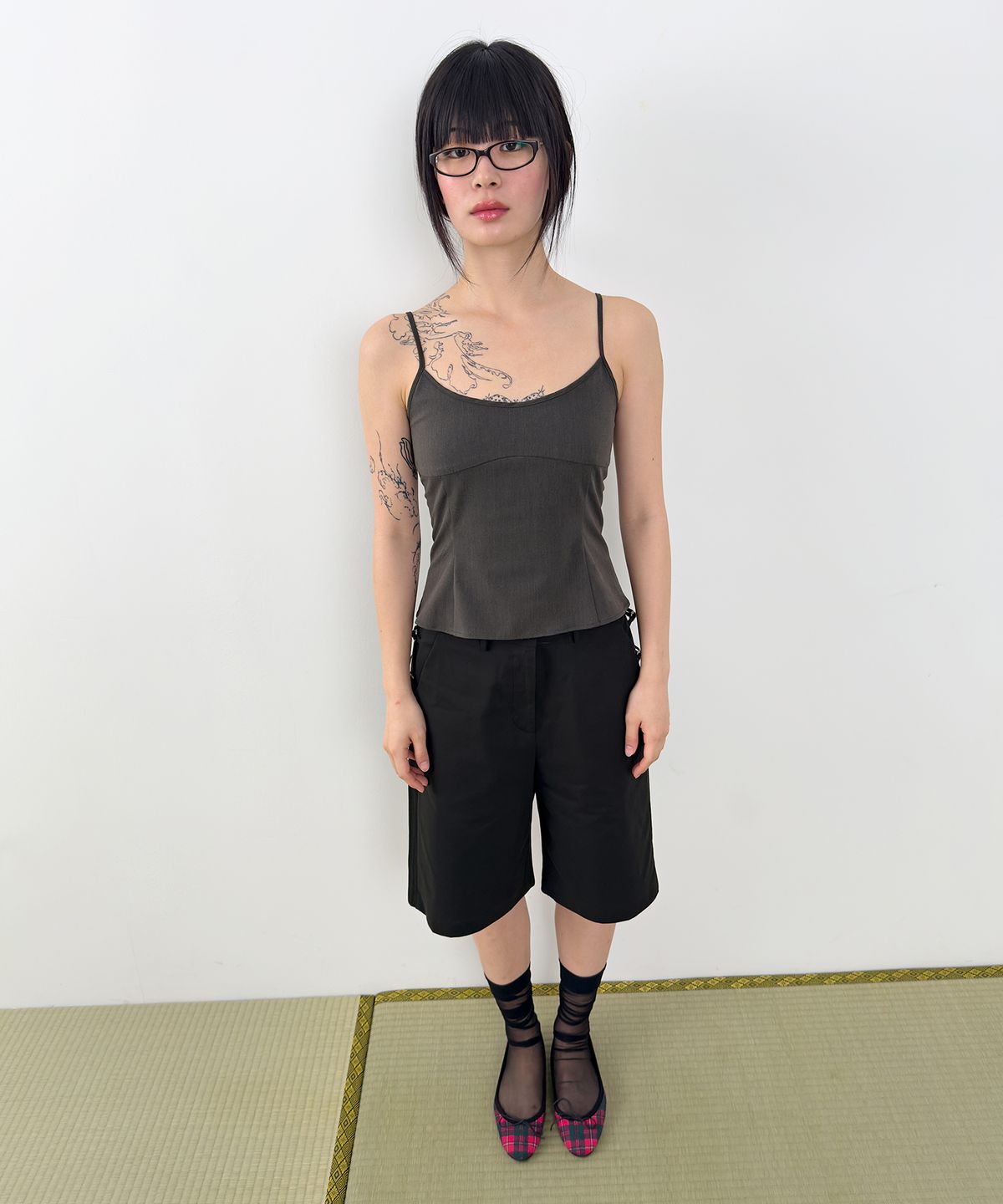 니히(NIEEH) Bijo bermuda shorts (Black)