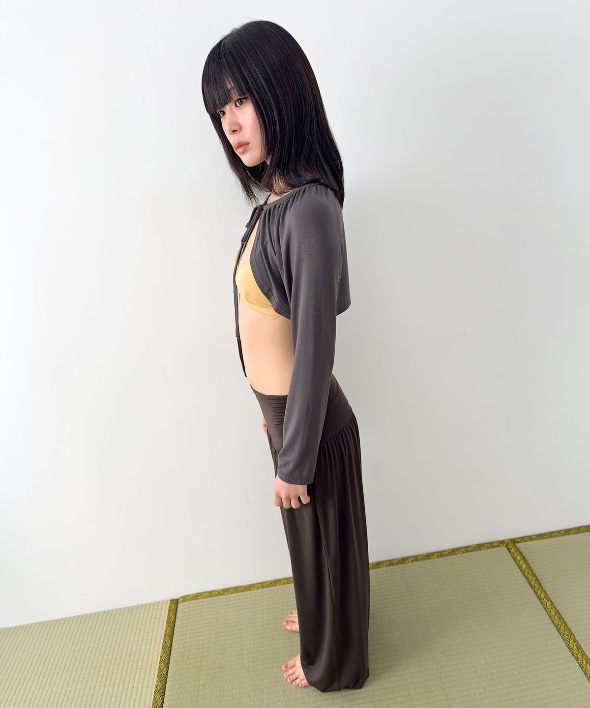 니히(NIEEH) Ribbon bolero (Charcoal)