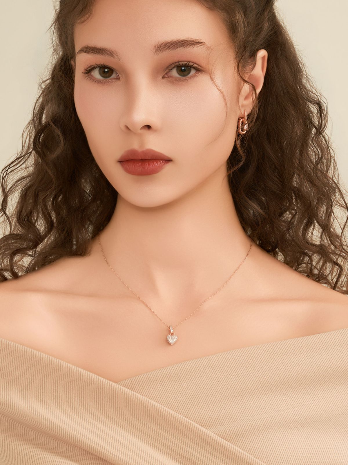 엘르주얼리(ELLEJEWELRY) 파베 볼륨 하트 목걸이 ELBRNN246 (14K Gold Plated)
