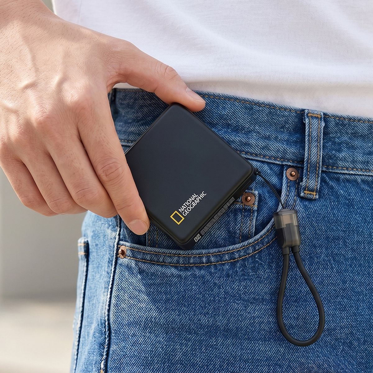 내셔널지오그래픽 모바일(NATIONAL GEOGRAPHIC MOBILE) 마그네틱 무선 충전 보조배터리 10,000mAh