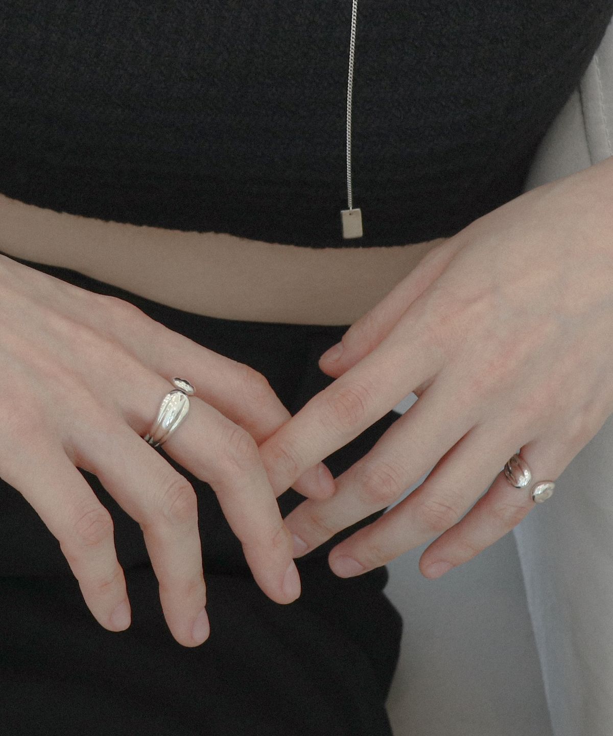 수이오브(SUIOVE) FLOW OPEN RING