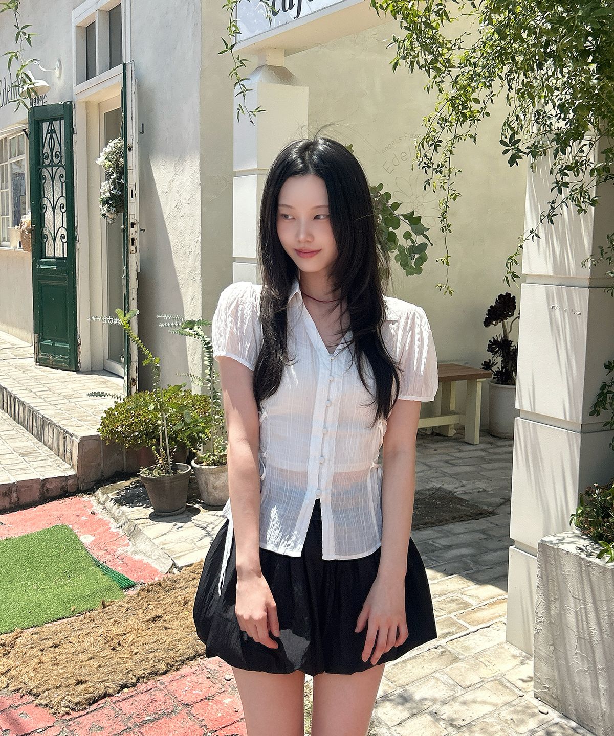 미쏘(MIXXO) 시어 레이스업 블라우스_MIWBWG716G