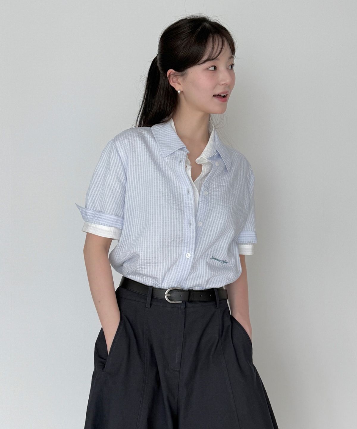 올리브 데 올리브(OLIVE DES OLIVE) 썸머 자수 지지미 반팔셔츠 OW6MB6060
