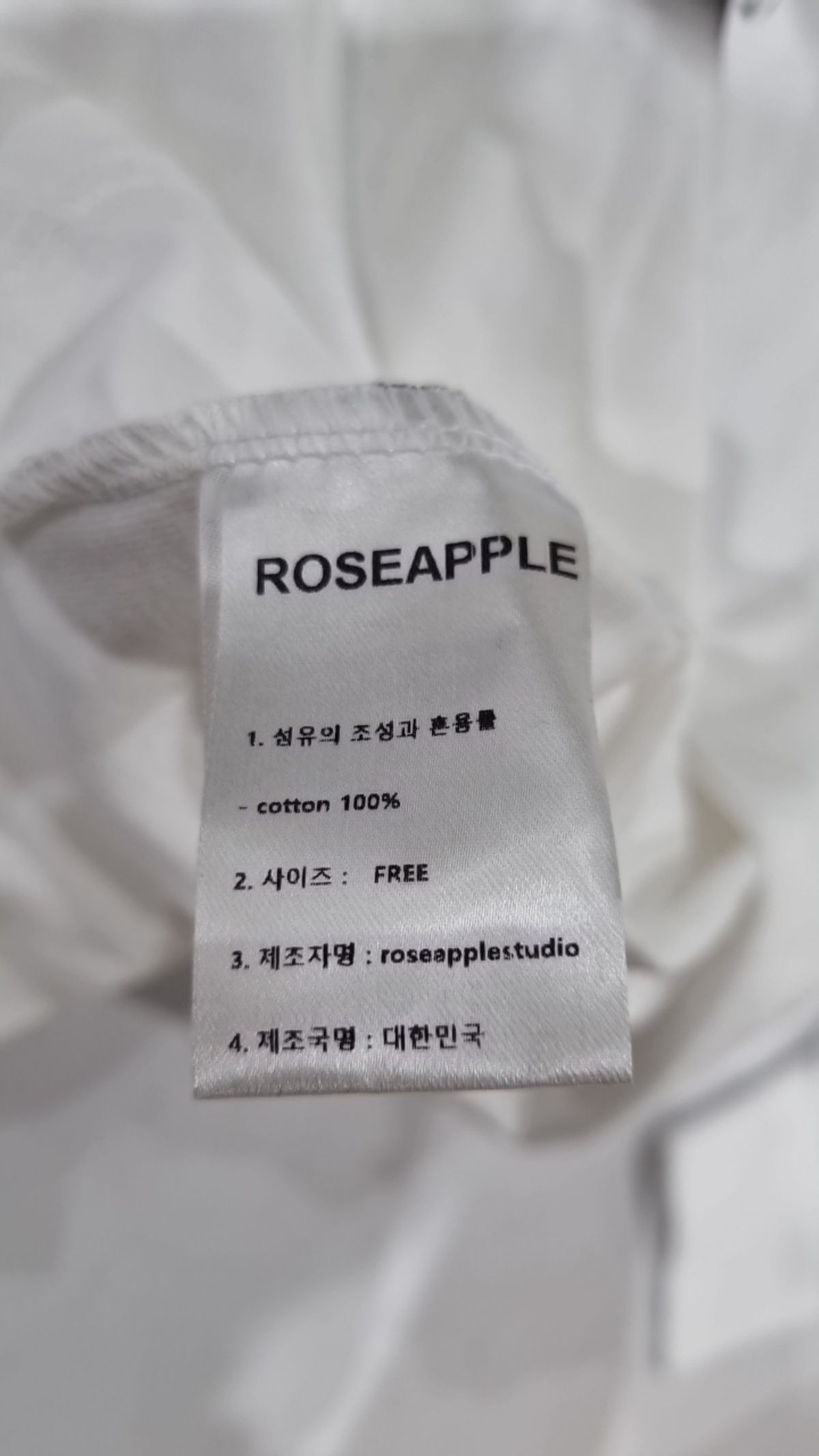 로즈애플 스튜디오(ROSEAPPLE STUDIO) 긴소매 티셔츠 FREE