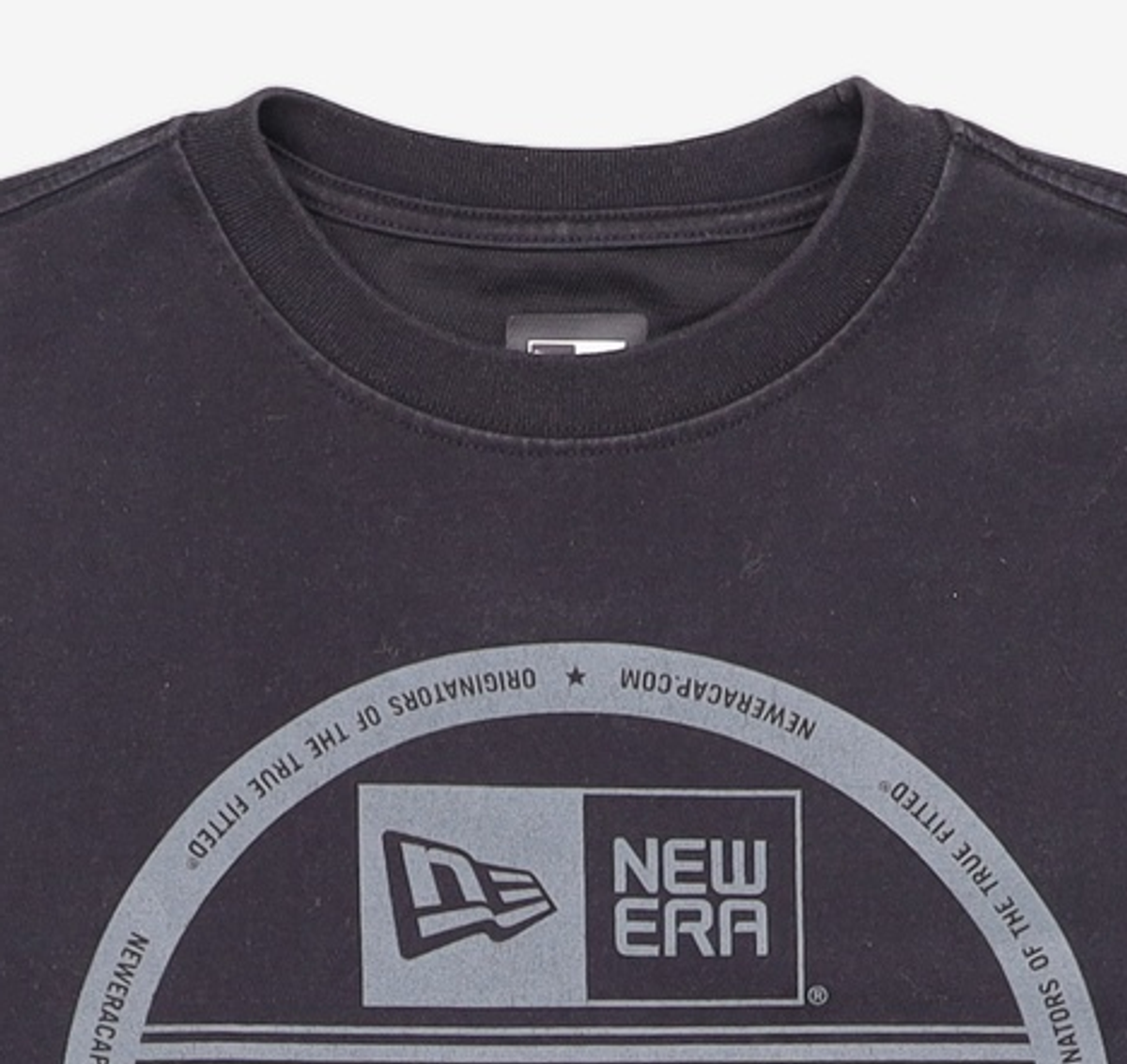 뉴에라(NEW ERA) 반소매 티셔츠 EU M
