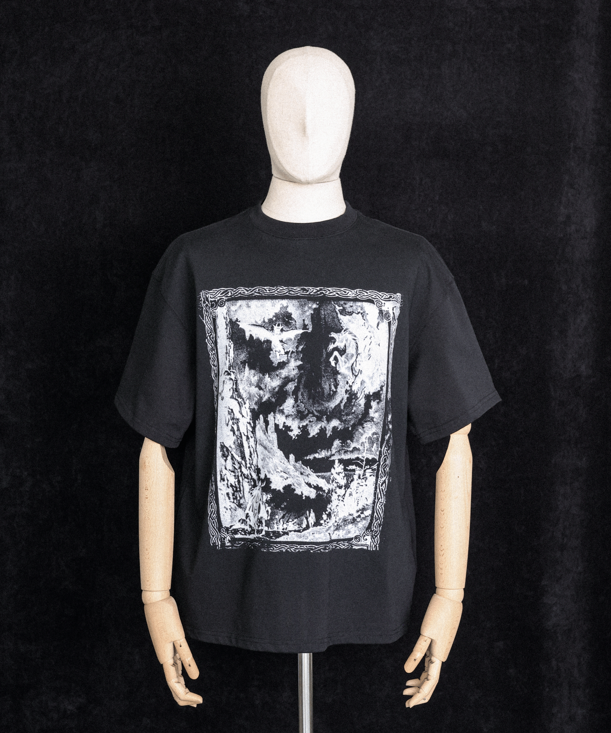 노말릭(NOMALIC) Mythic Lore T-shirt