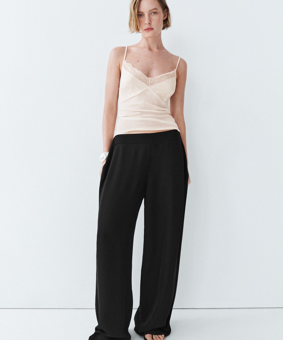 마시모두띠(MASSIMO DUTTI) 플루이드 스트레이트 팬츠