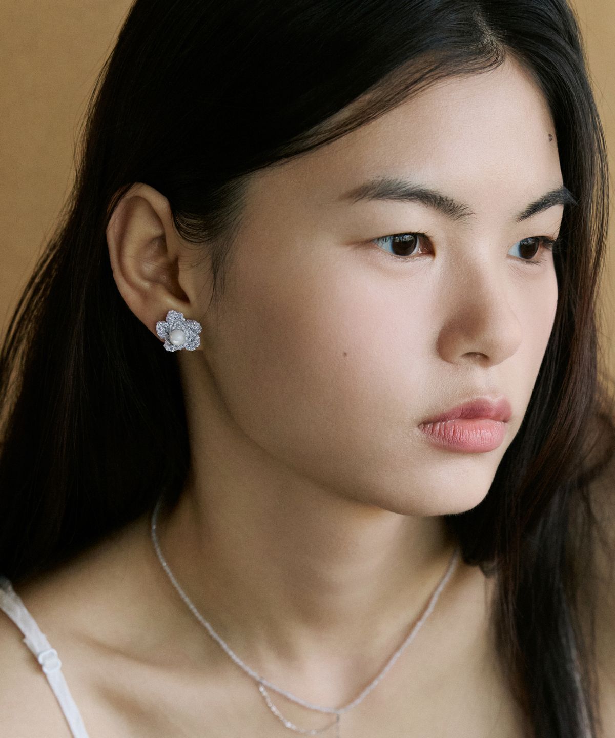 메리모티브(MERRYMOTIVE) Shining silver bloom knit earring