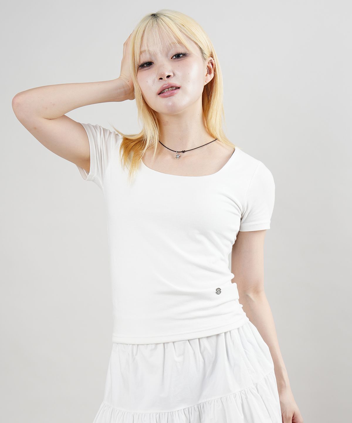 스태리 아이드(STARRYEYED) 스퀘어넥 모달 티셔츠 (화이트)