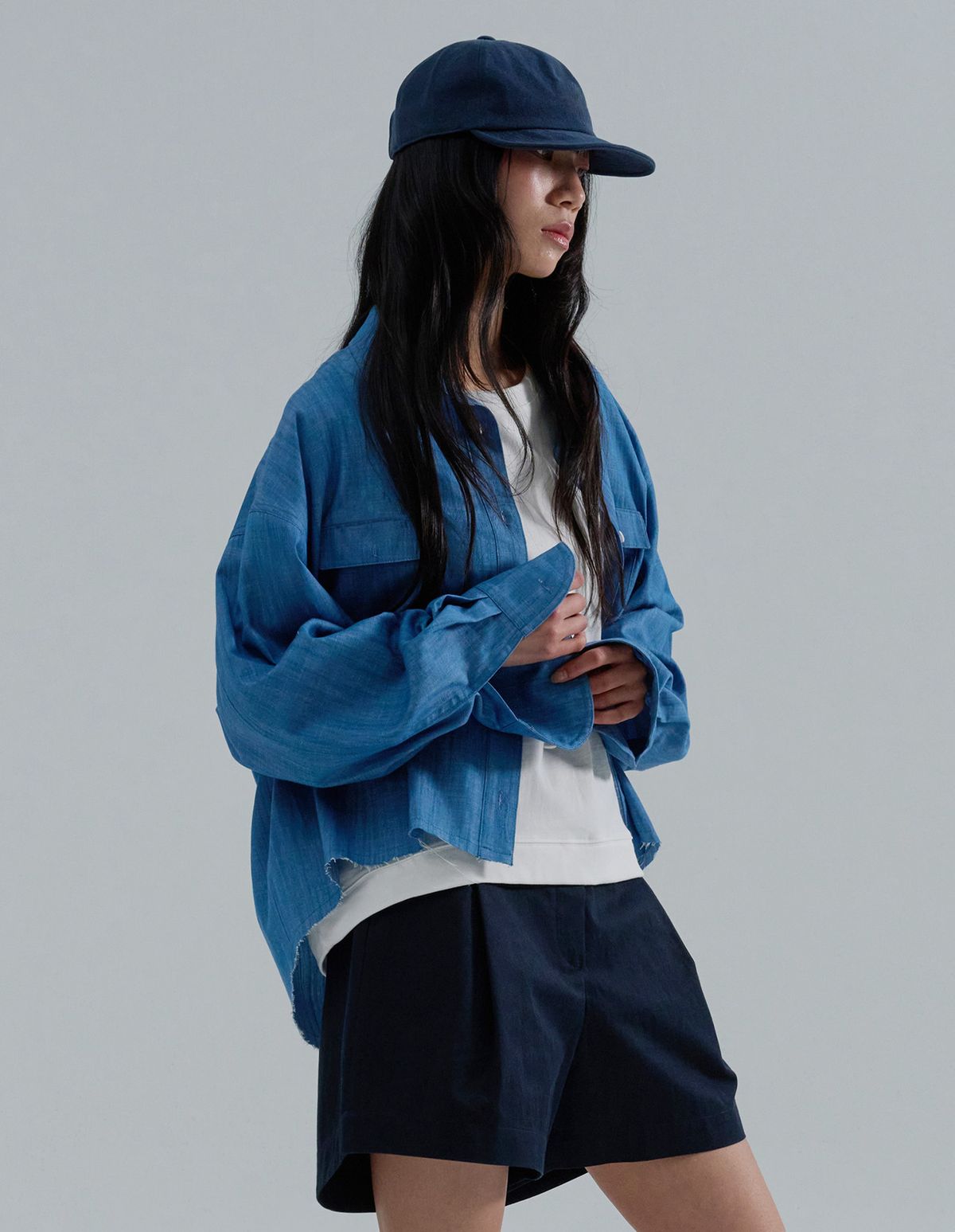 네일비(NEILBE) 슬라브 페이딩 컷오프 데님셔츠 indigo blue
