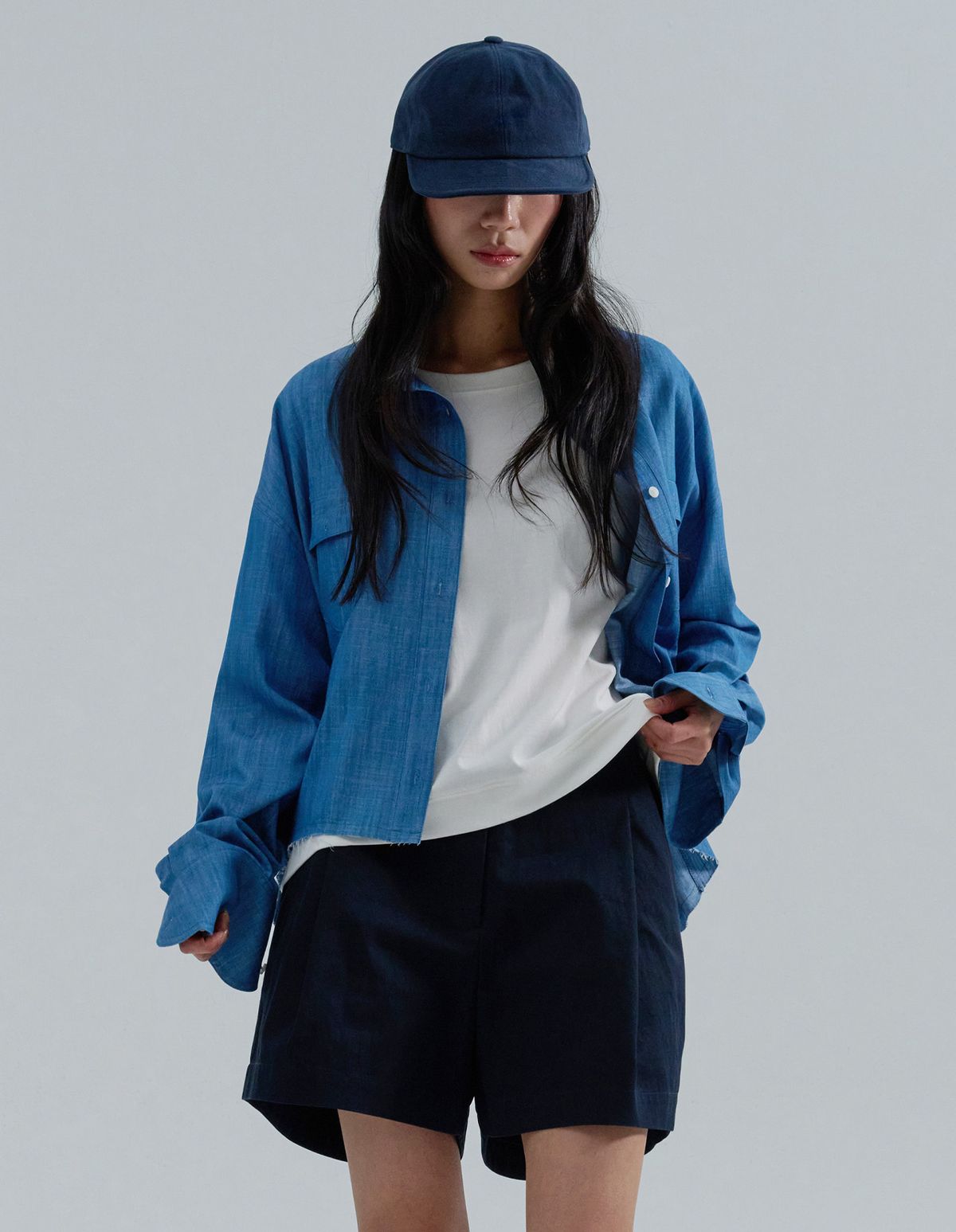 네일비(NEILBE) 슬라브 페이딩 컷오프 데님셔츠 indigo blue