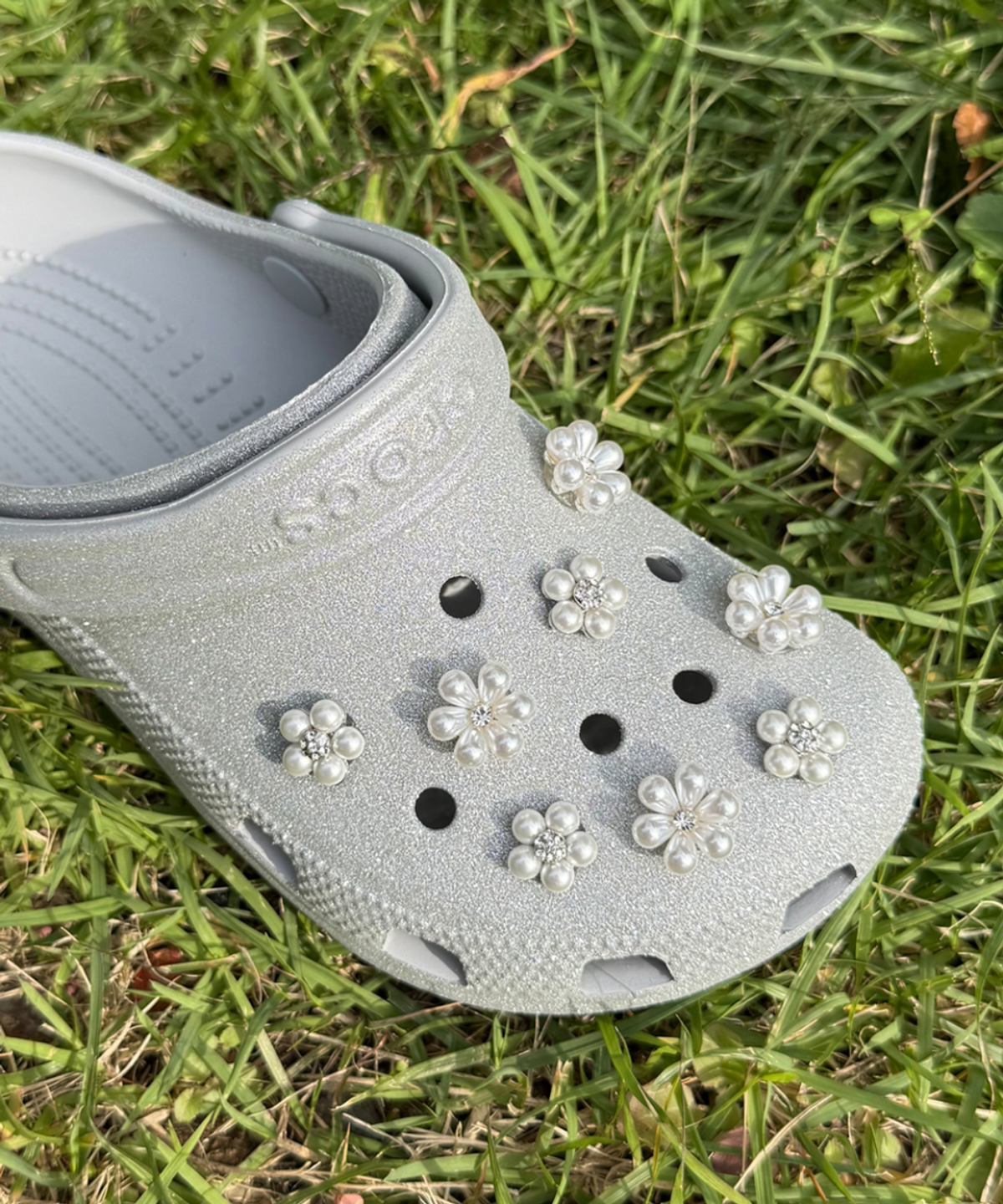 판타스틱 플래닛(FANTASTIC PLANET) [2piece SET] petit pearl flower shoe charm 슈참, 지비츠