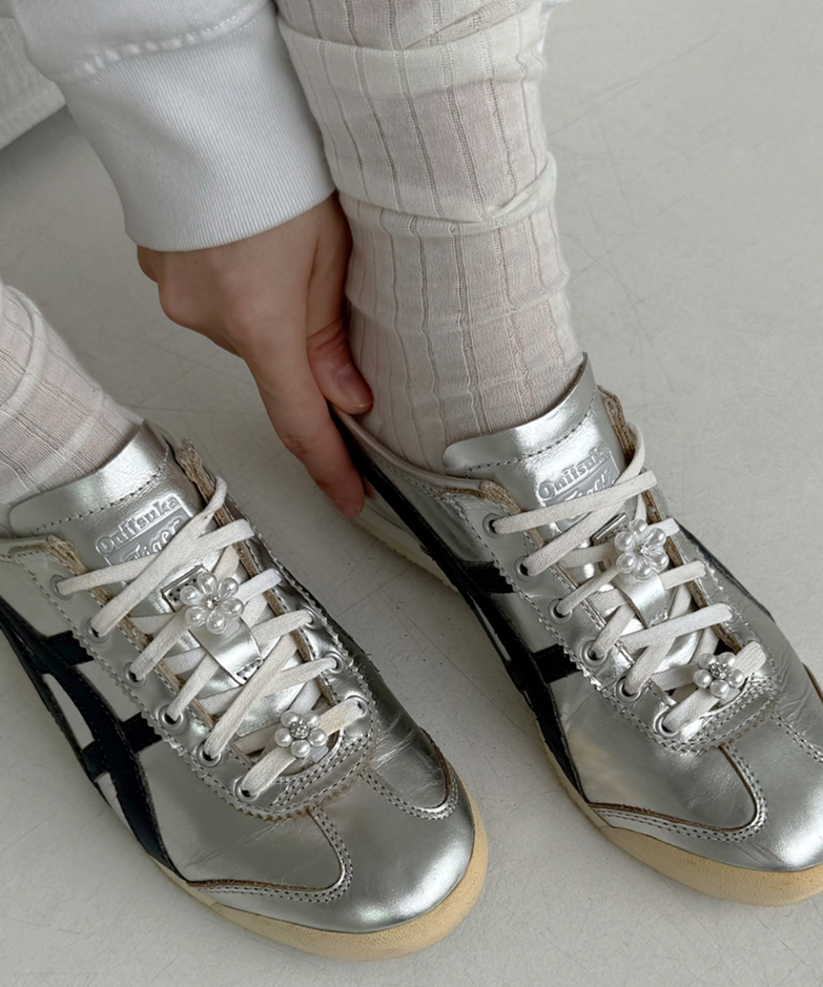 판타스틱 플래닛(FANTASTIC PLANET) [2piece SET] petit pearl flower shoe charm 슈참, 지비츠