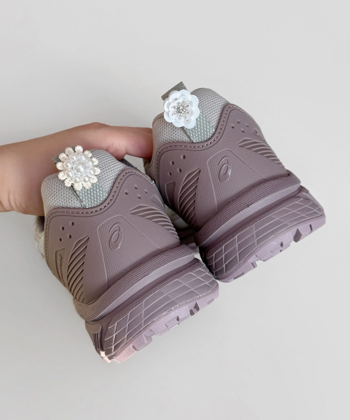 판타스틱 플래닛(FANTASTIC PLANET) [SET] cream pearl flower shoe charm 6piece 슈참, 옷핀