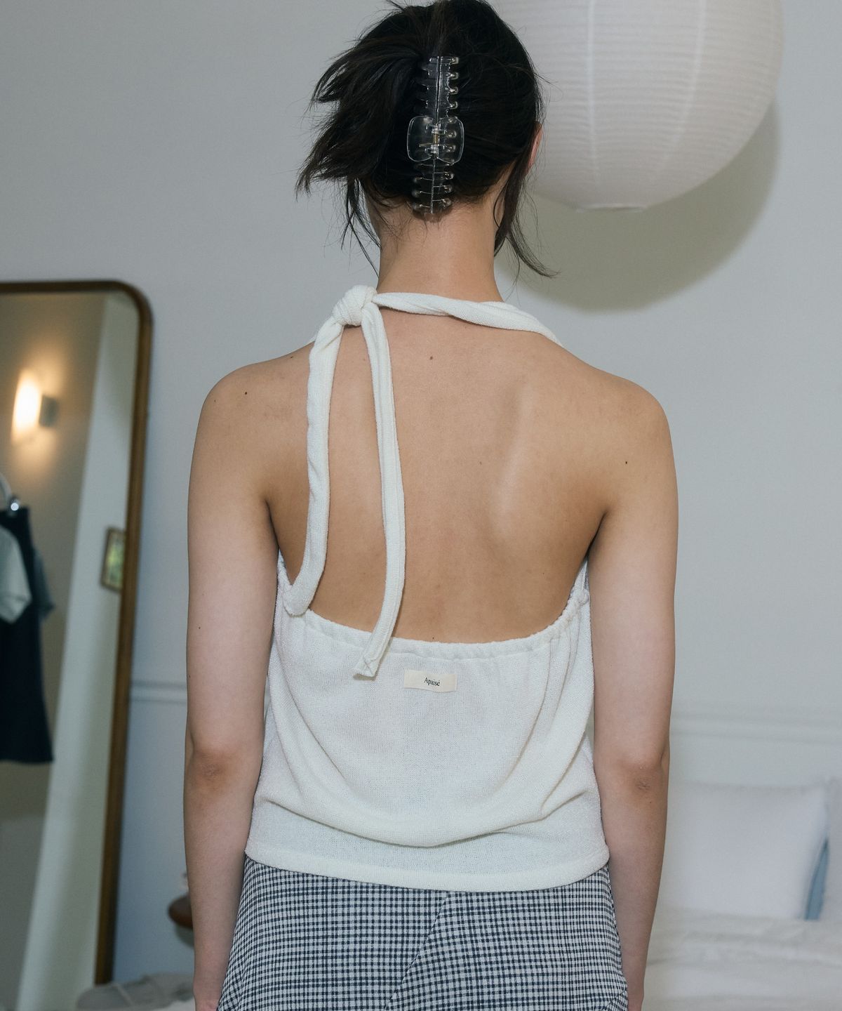 아페이즈(APAISE) Tie Halter-Neck Top(Cream)