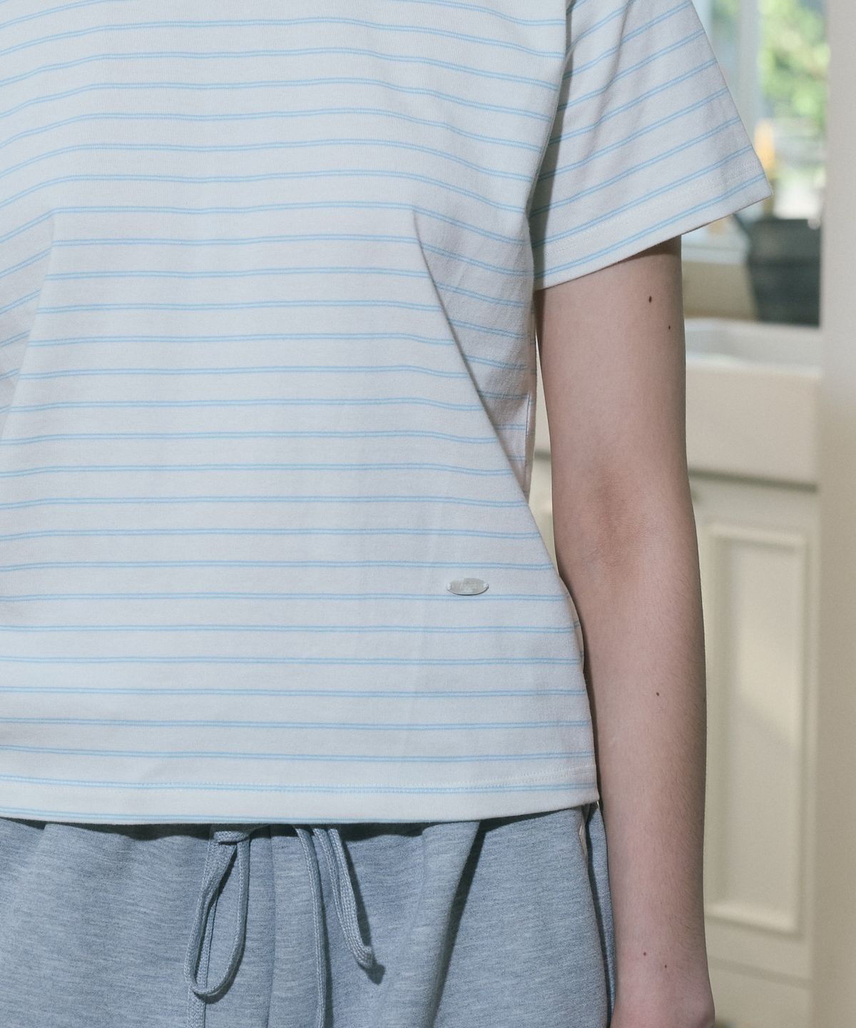 아페이즈(APAISE) Basic Cotton Stripe Short Sleeve T-Shirt(Cream)