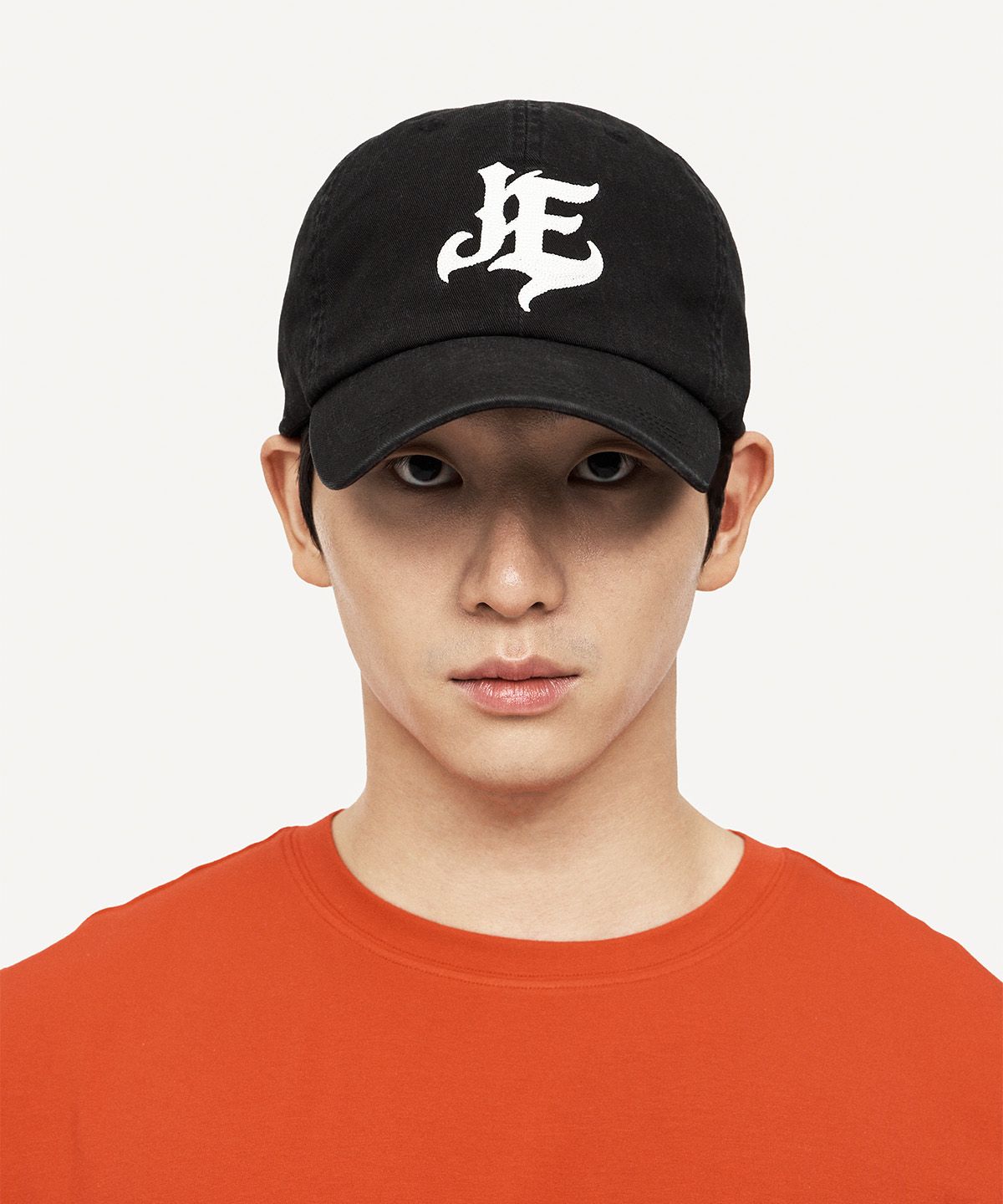 제이엘브(JELEVE) 빅엠블럼 체인자수 볼캡 3color