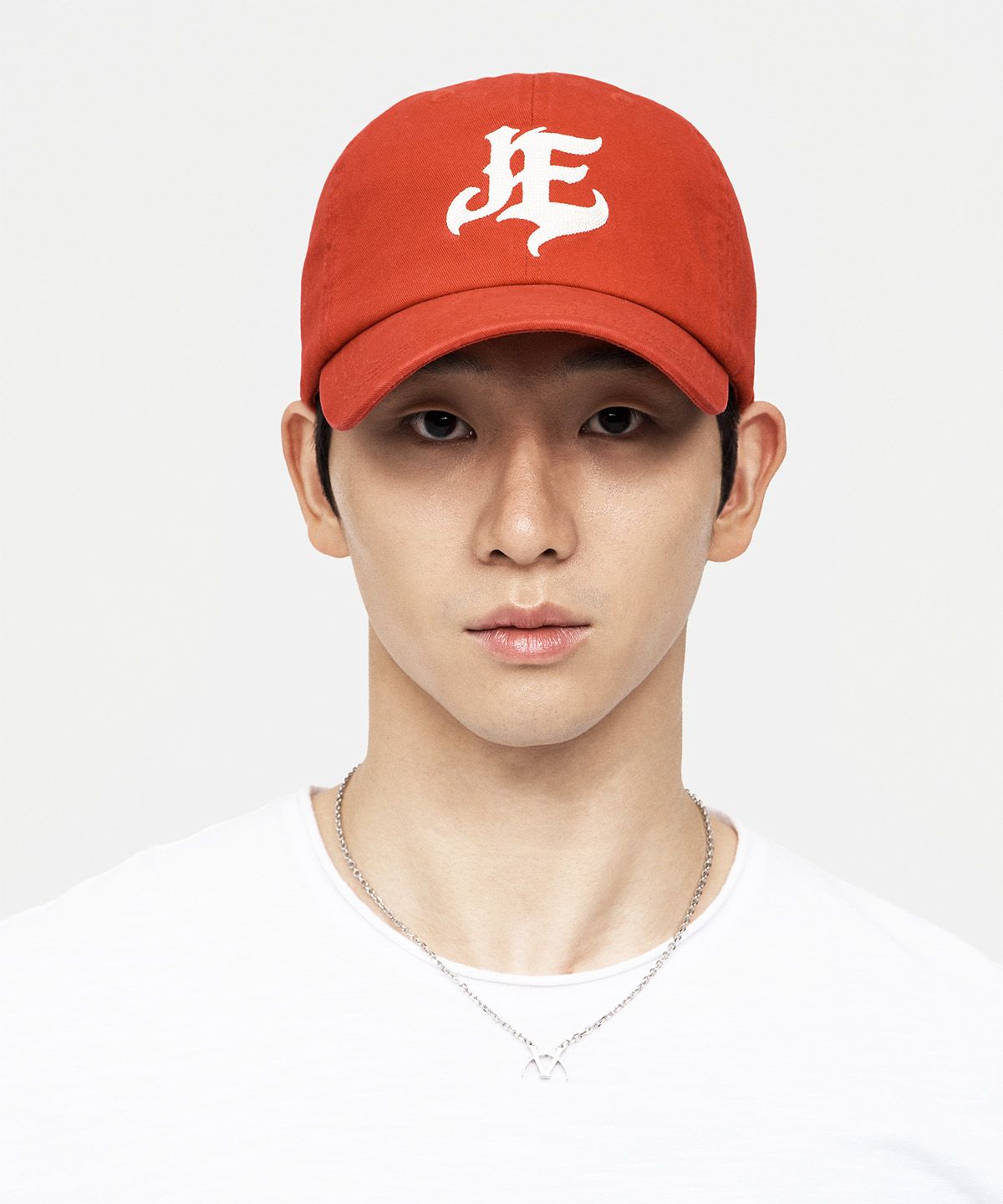 제이엘브(JELEVE) 빅엠블럼 체인자수 볼캡 3color