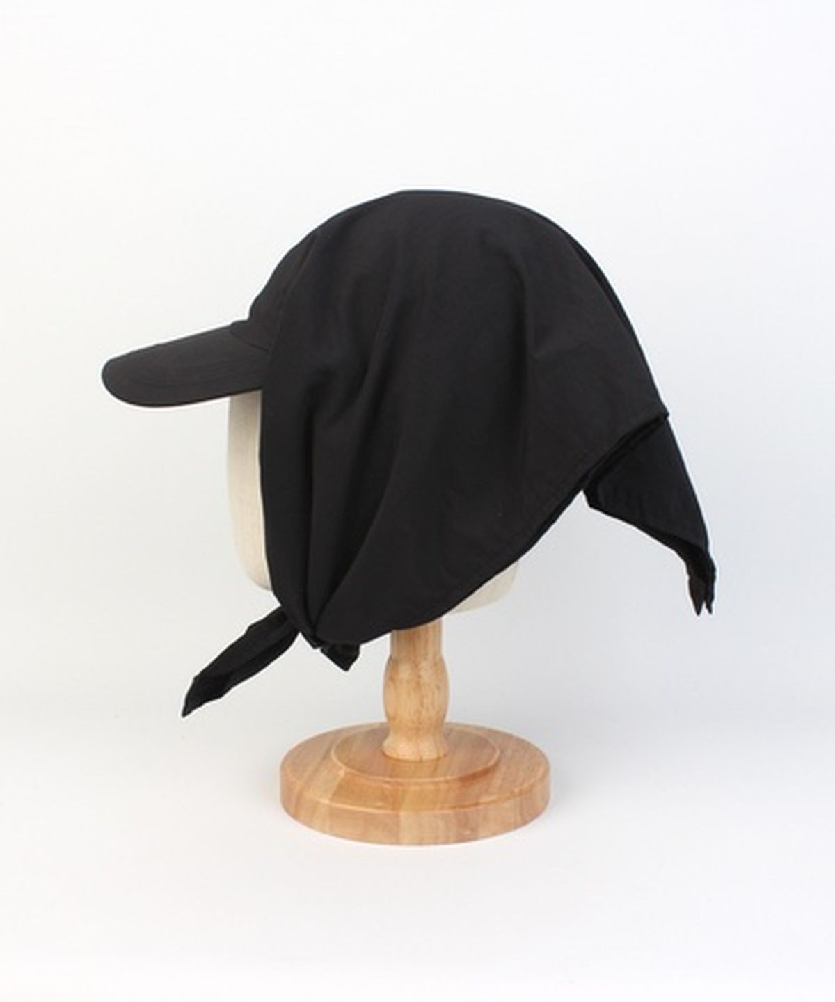 유니버셜 케미스트리(UNIVERSAL CHEMISTRY) Scarf Logo Black BallCap 스카프볼캡