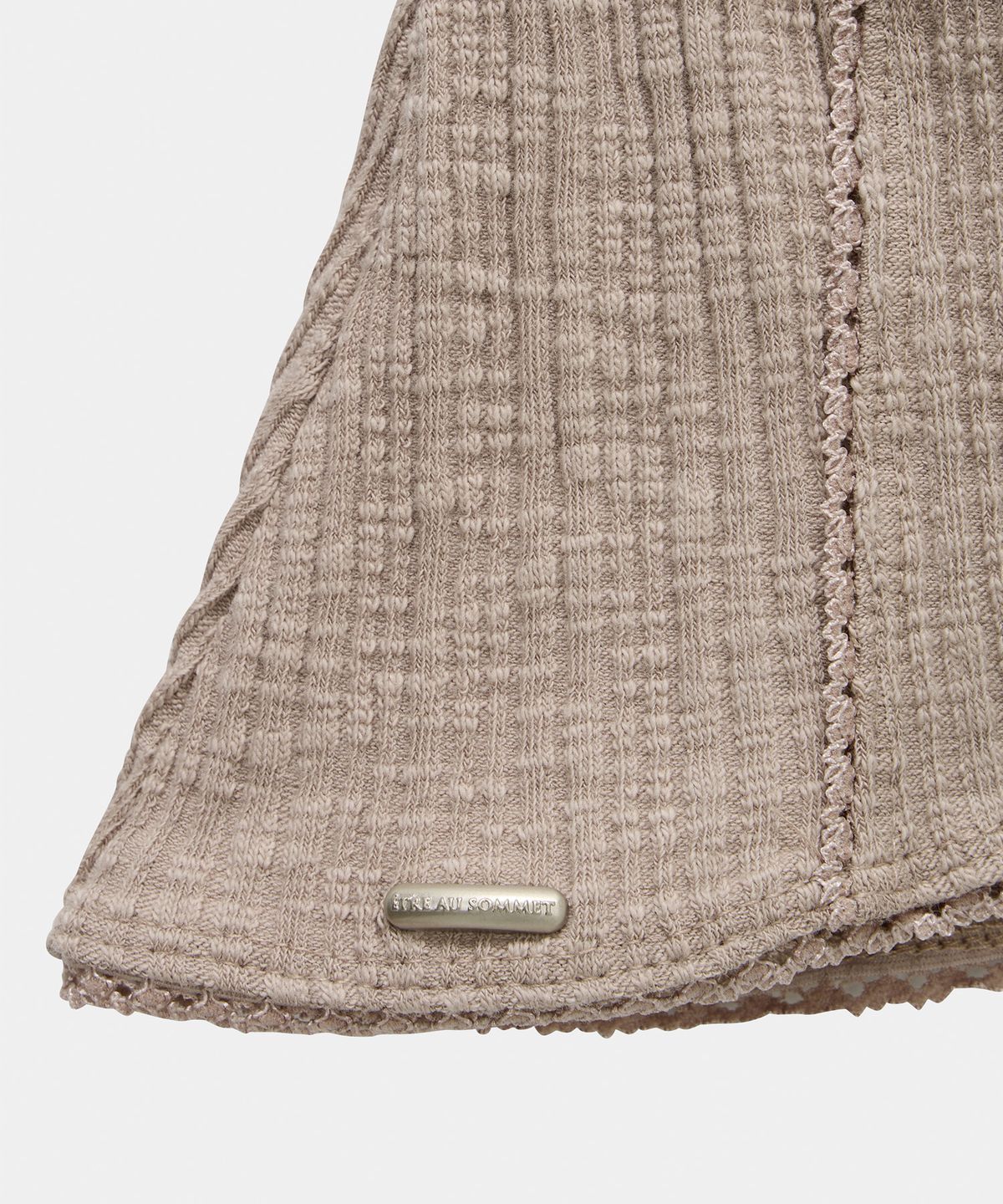 에트오소메(ETRE AU SOMMET) Lace One-Shoulder Shirring Top (Beige)