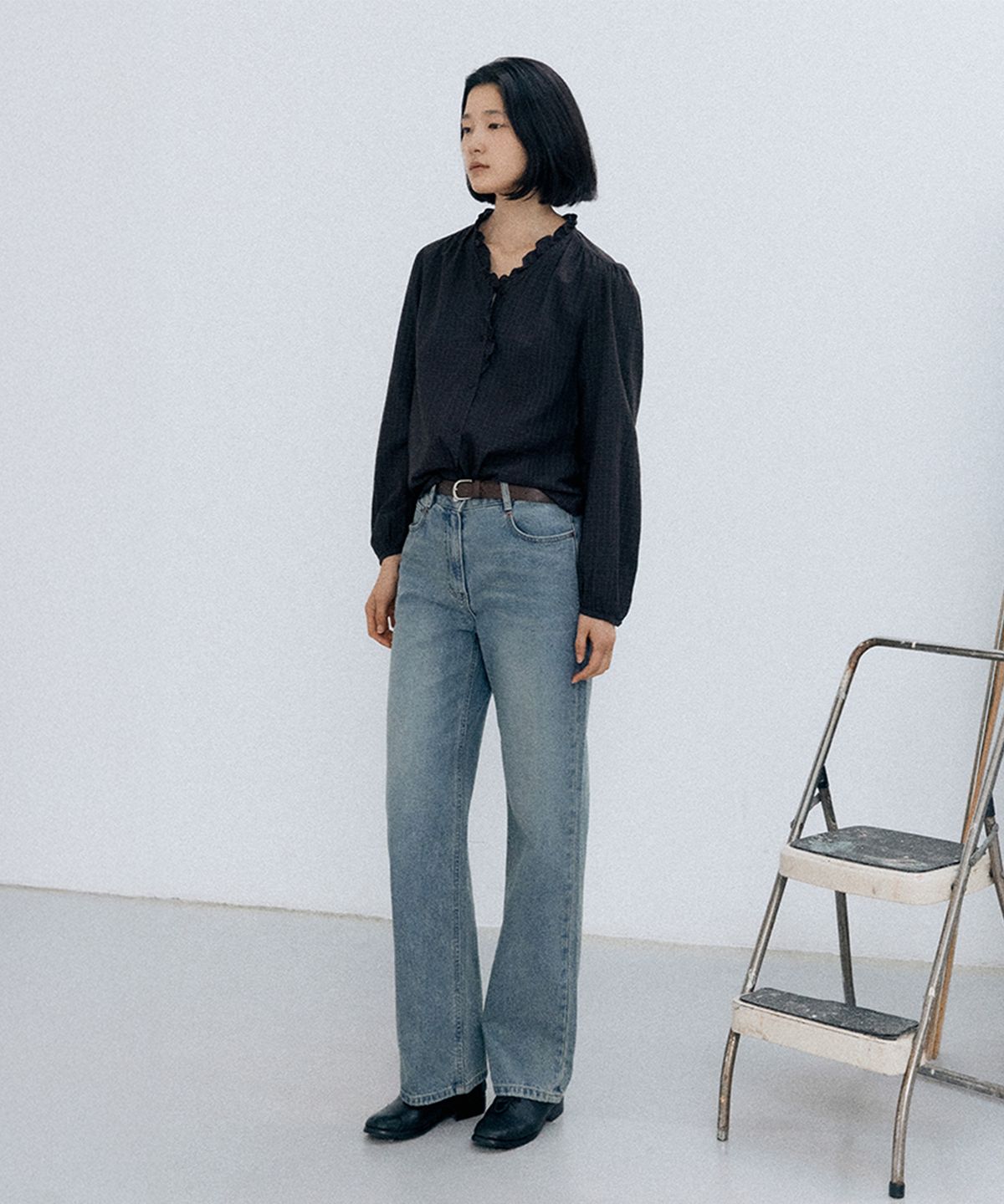 모노크롬(MONOCHROME) vermon denim pants (indigo)