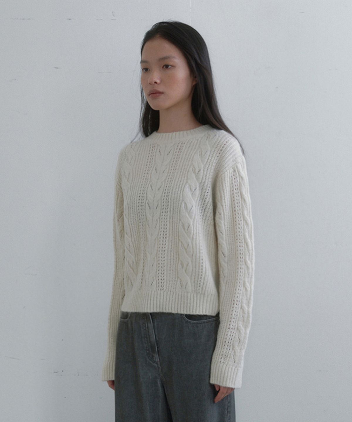 모노크롬(MONOCHROME) cable pullover (ivory)