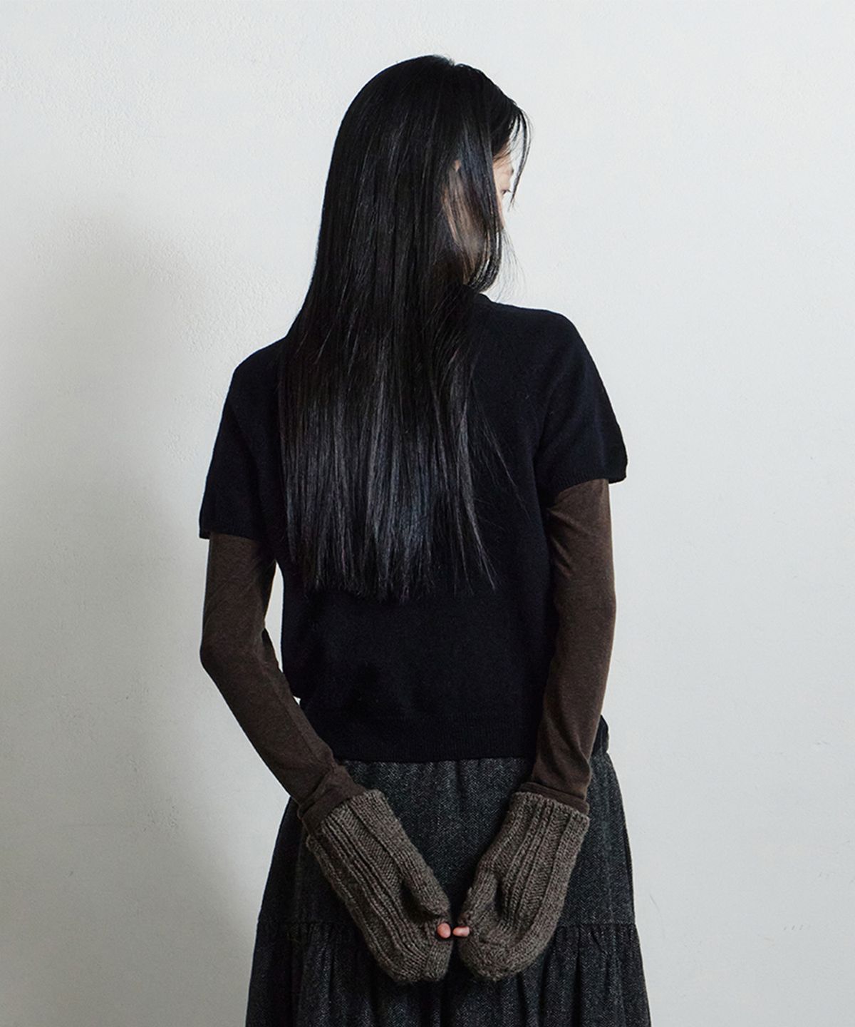 모노크롬(MONOCHROME) hand leaf gloves (brown)
