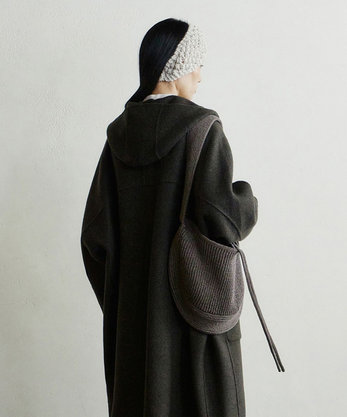 모노크롬(MONOCHROME) picker knit bag (mocha)
