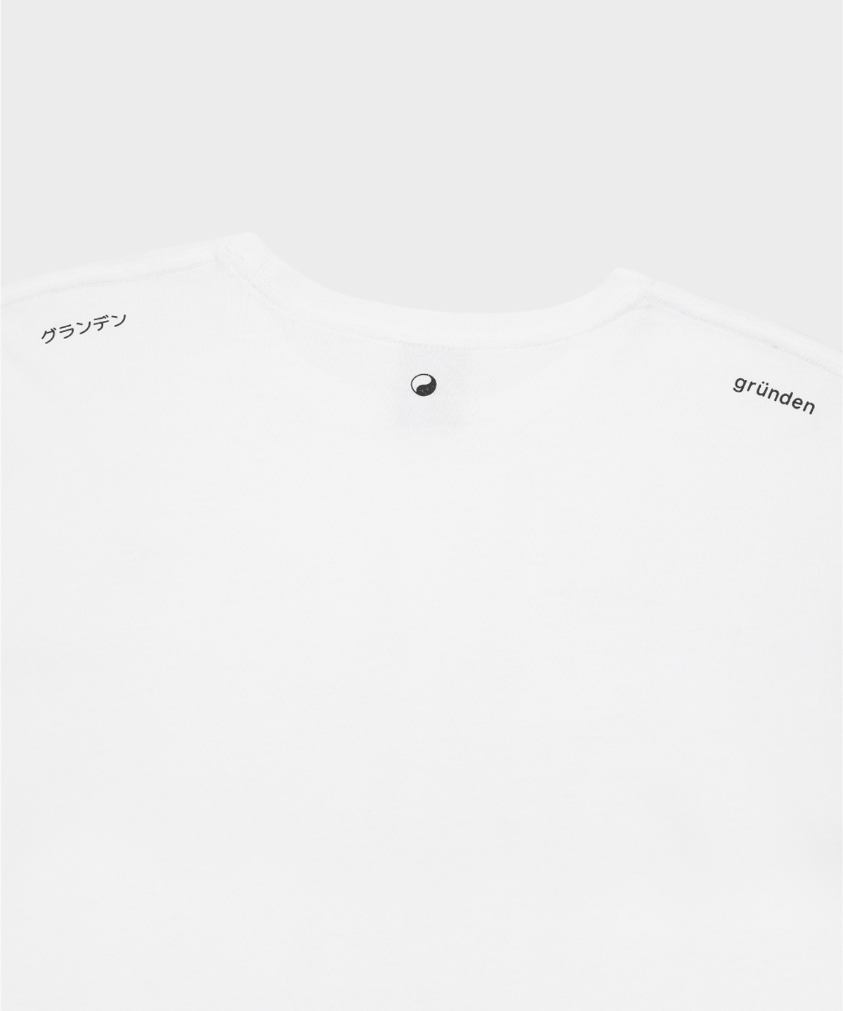 글런든(GRUNDEN) SMALL LOGO LONG SLEEVE T-SHIRT (WHITE)_G26BUJTS06