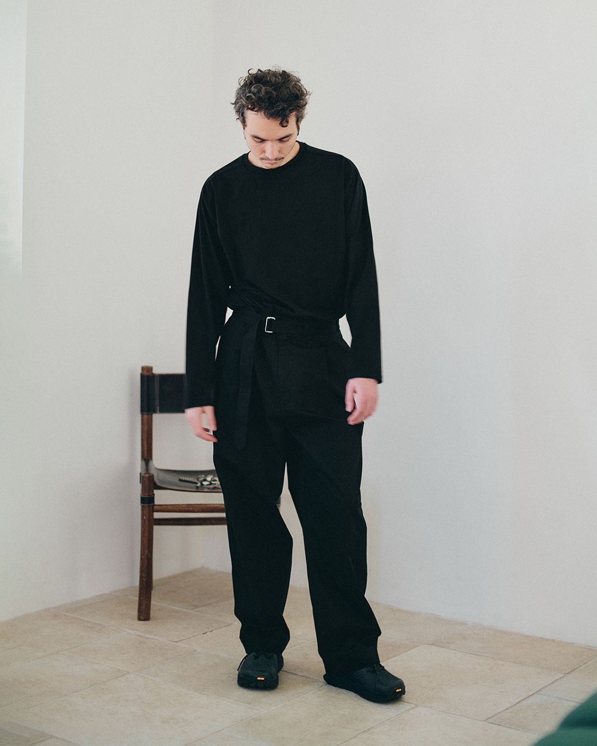 너버스(NERVOUS) LONG SLIDER T SHIRT  _  black