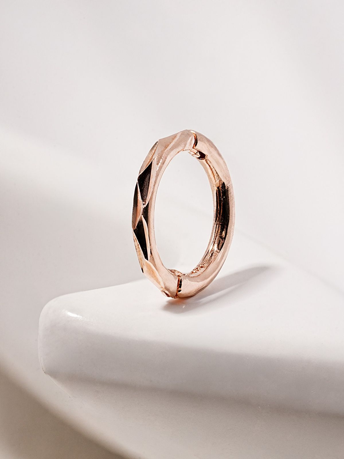 미니멀피어싱(MINIMALPIERCING) 14K 트리플 세그먼트 원터치 링 피어싱 귀걸이