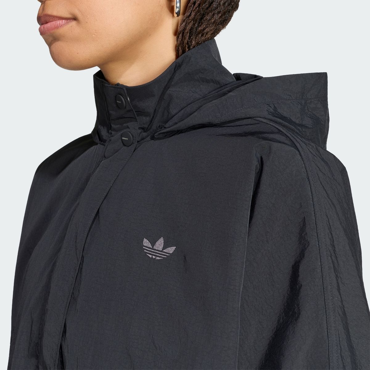아디다스(ADIDAS) TRF 라이트 우븐 재킷 KW7393