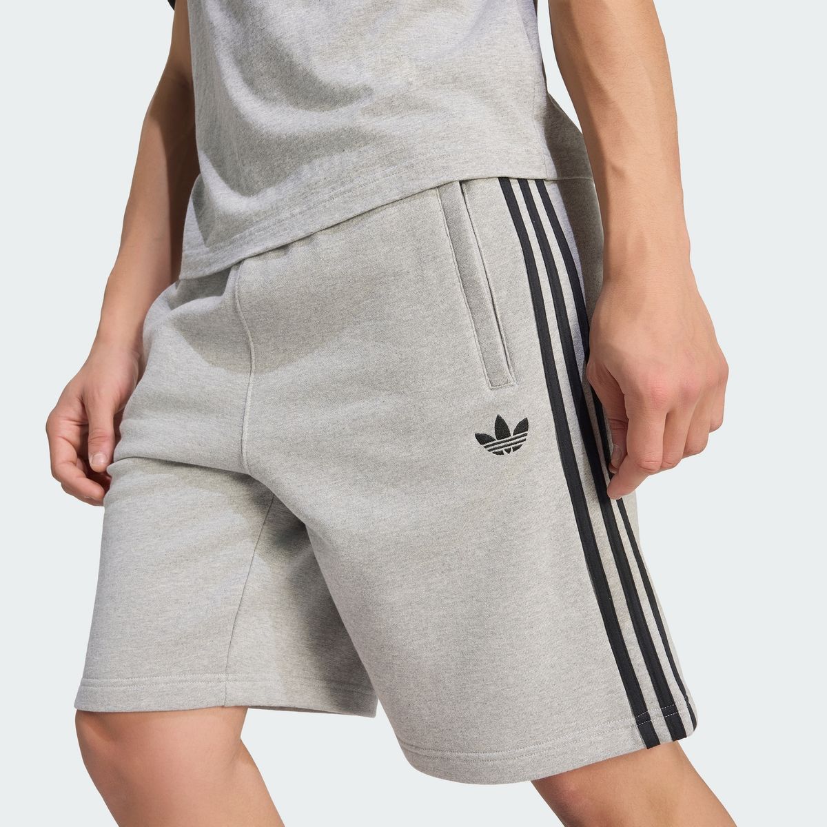 아디다스(ADIDAS) 3-스트라이프 쇼츠 KE4108