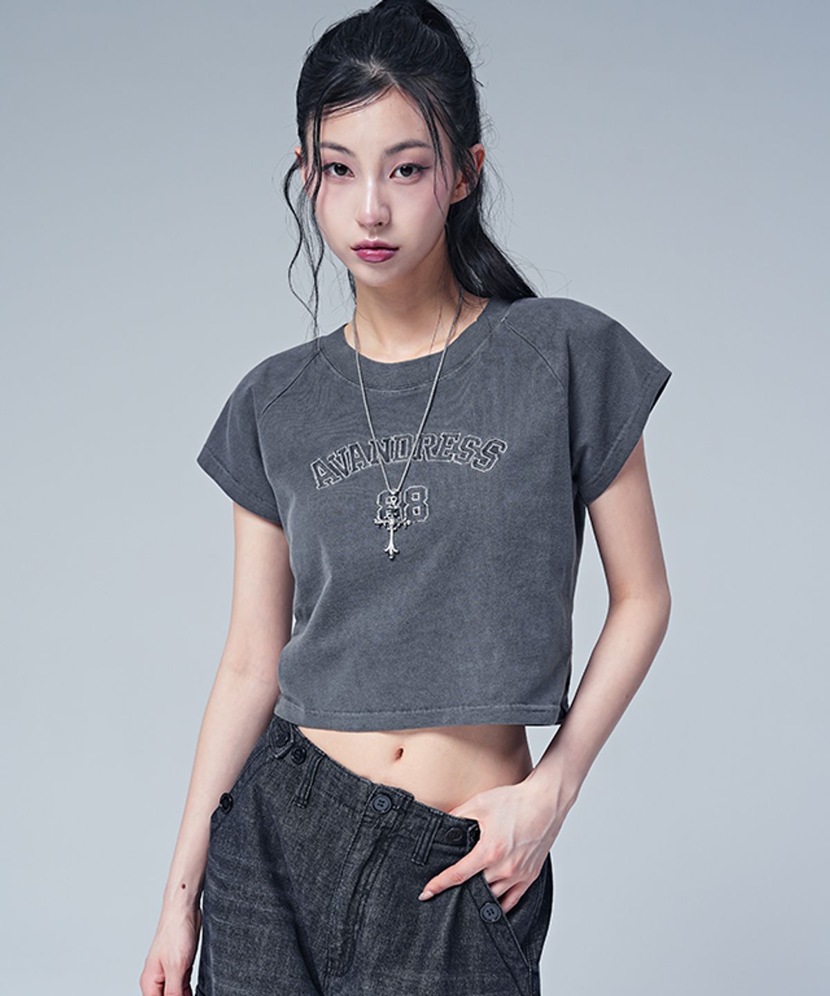 어반드레스(AVANDRESS) Zoe88 Chain Tee PIGMENT_2COL