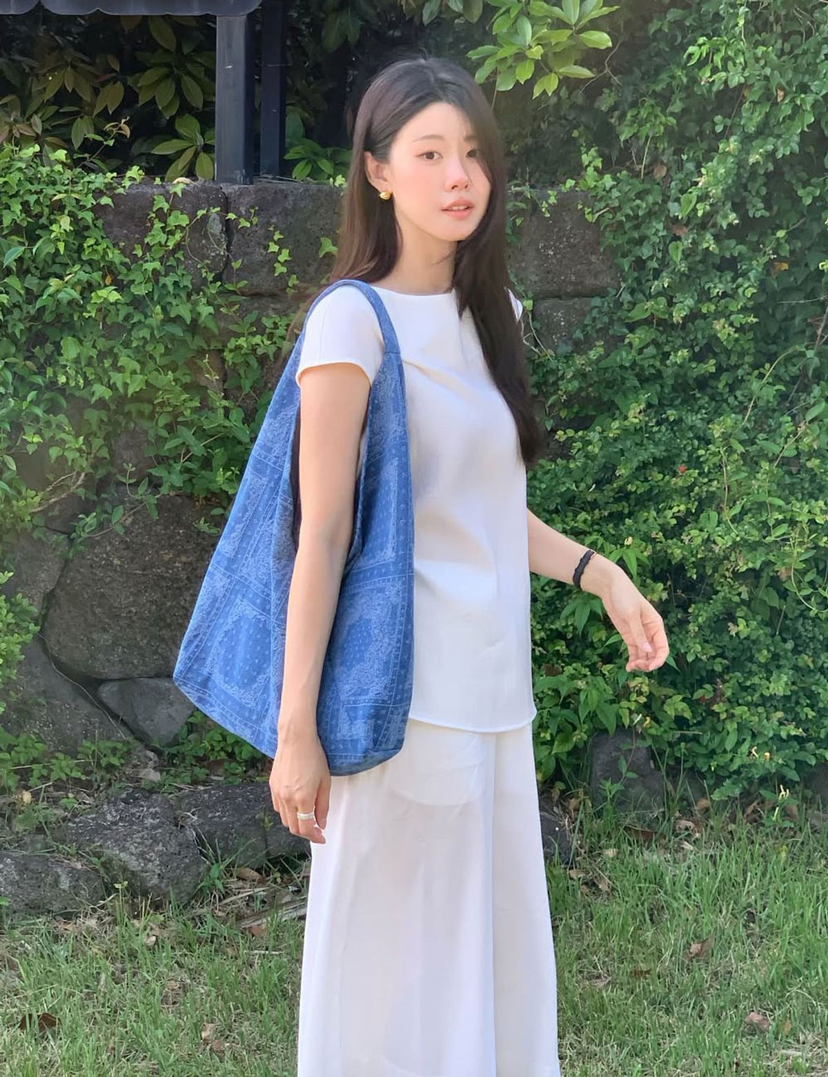 메종드유(MAISONDEU) 모어 데님 페이즐리 호보백