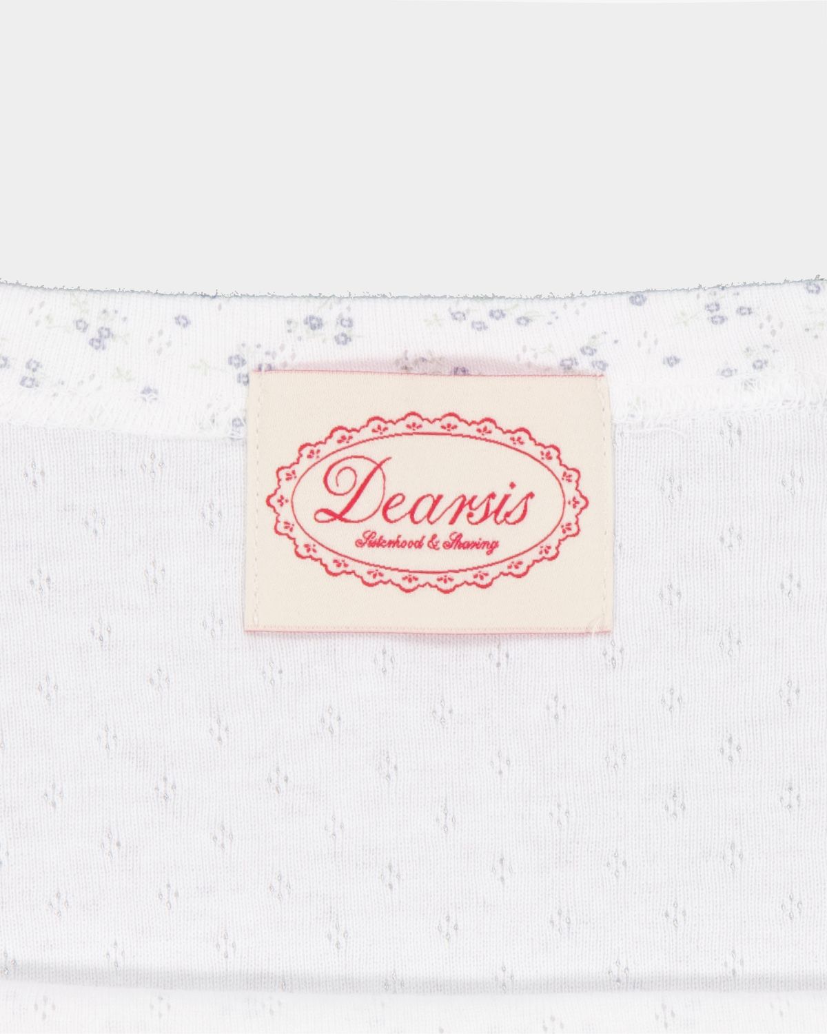 디어시스(Dearsis) Floral Punching Off Shoulder (White)