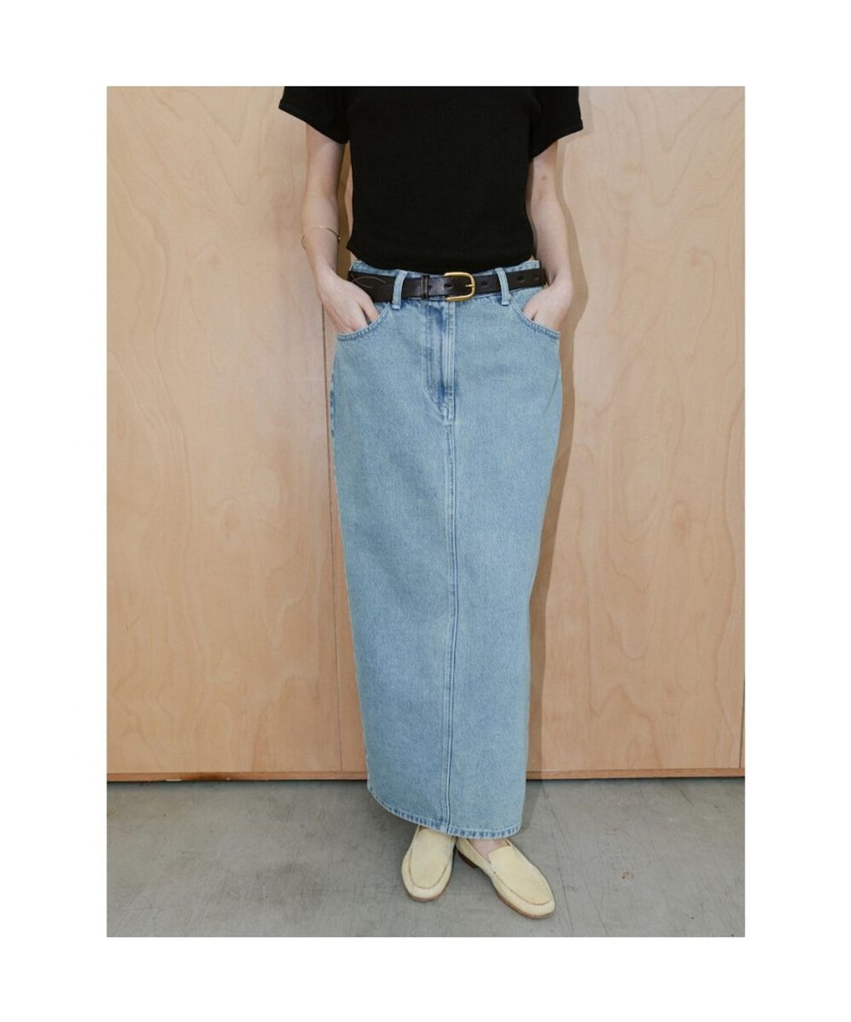 디애퍼처(THE APERTURE) 90s H Line Denim Skirt  Blue (TA6727A08P)