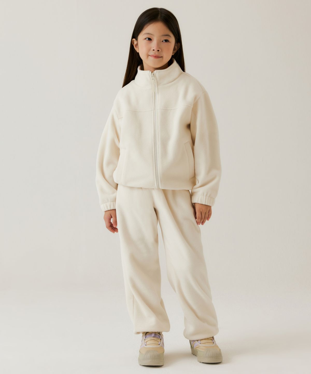 무신사 스탠다드 키즈(MUSINSA STANDARD KIDS) 폴라 플리스 베리어블 라운지 스웨트 팬츠 2팩 [블랙/크림]