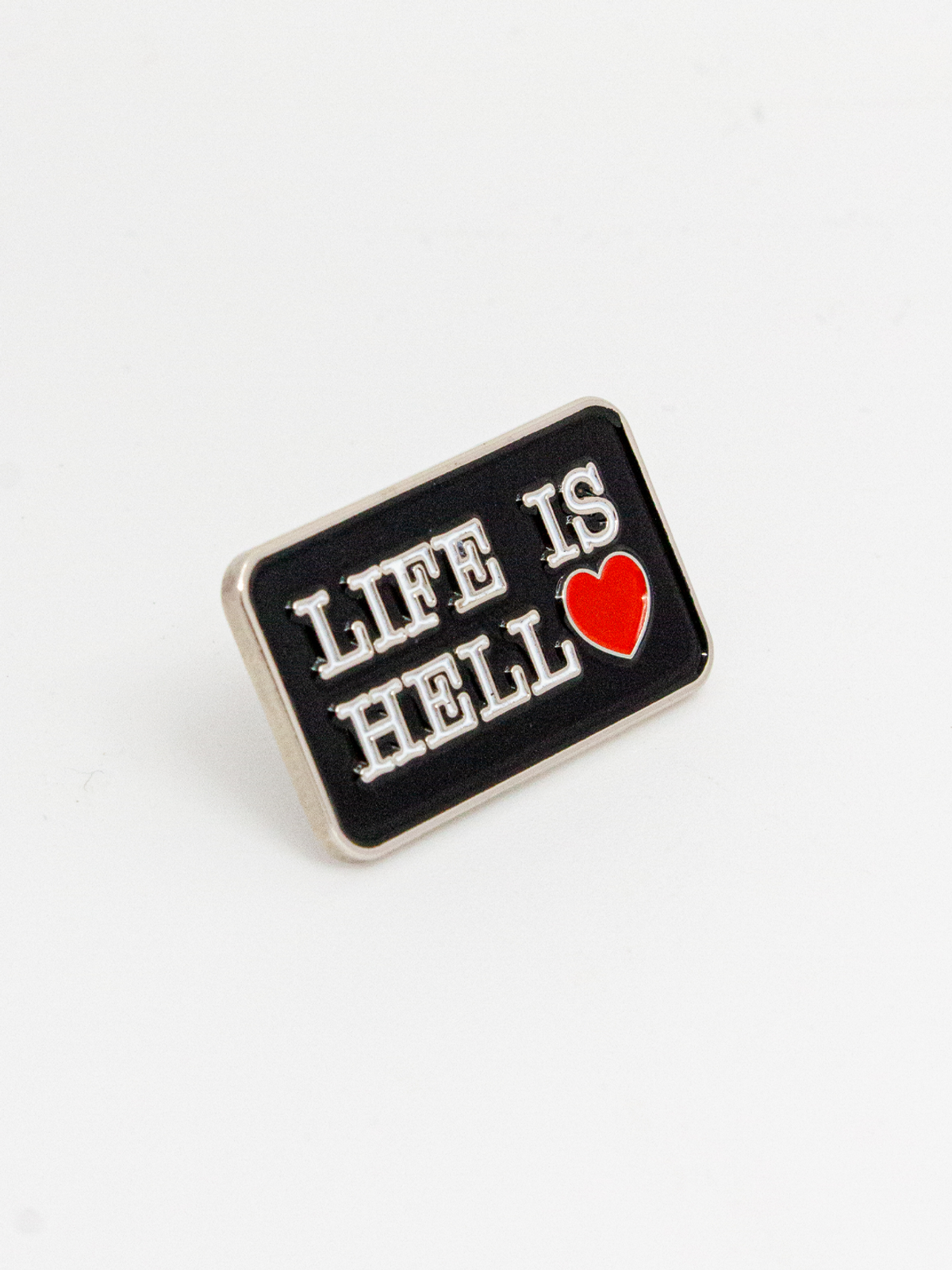 미디엄스(MEDIUMS) LIFE IS HELL Pin Set(2pcs) - White & Black (라이프 이즈 헬 핀 세트)