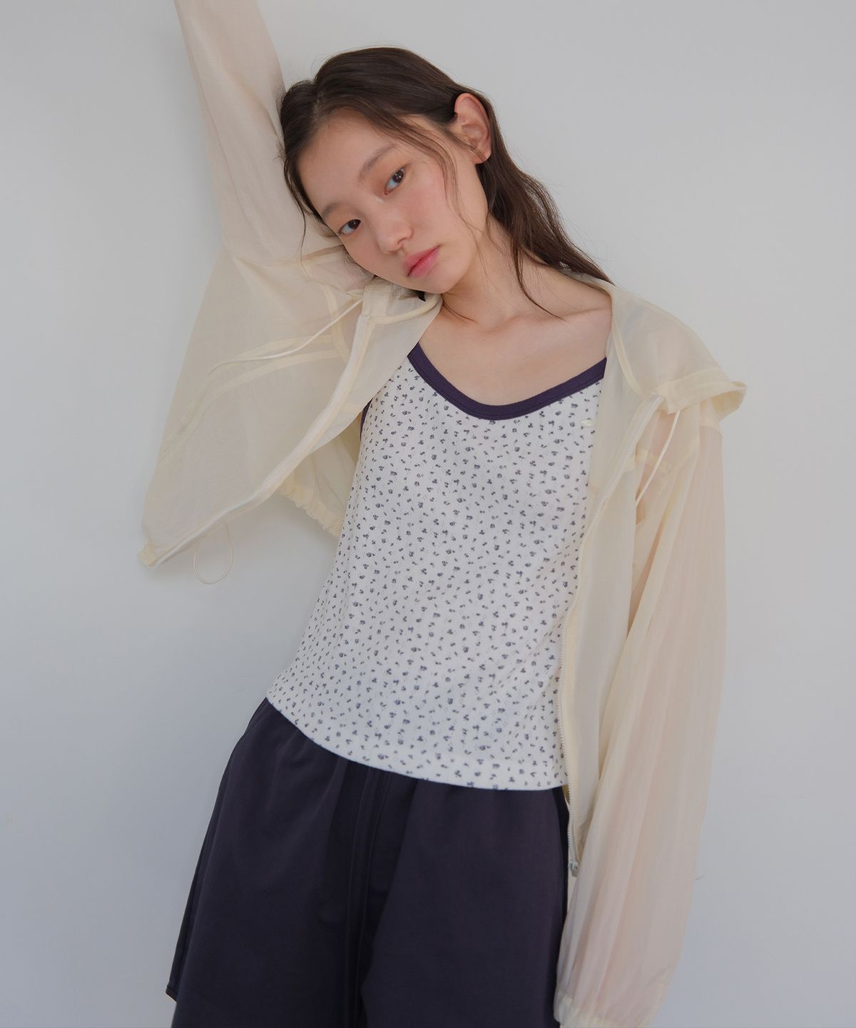 모의(MOUI) Flower print sleeveless (O/WHITE)