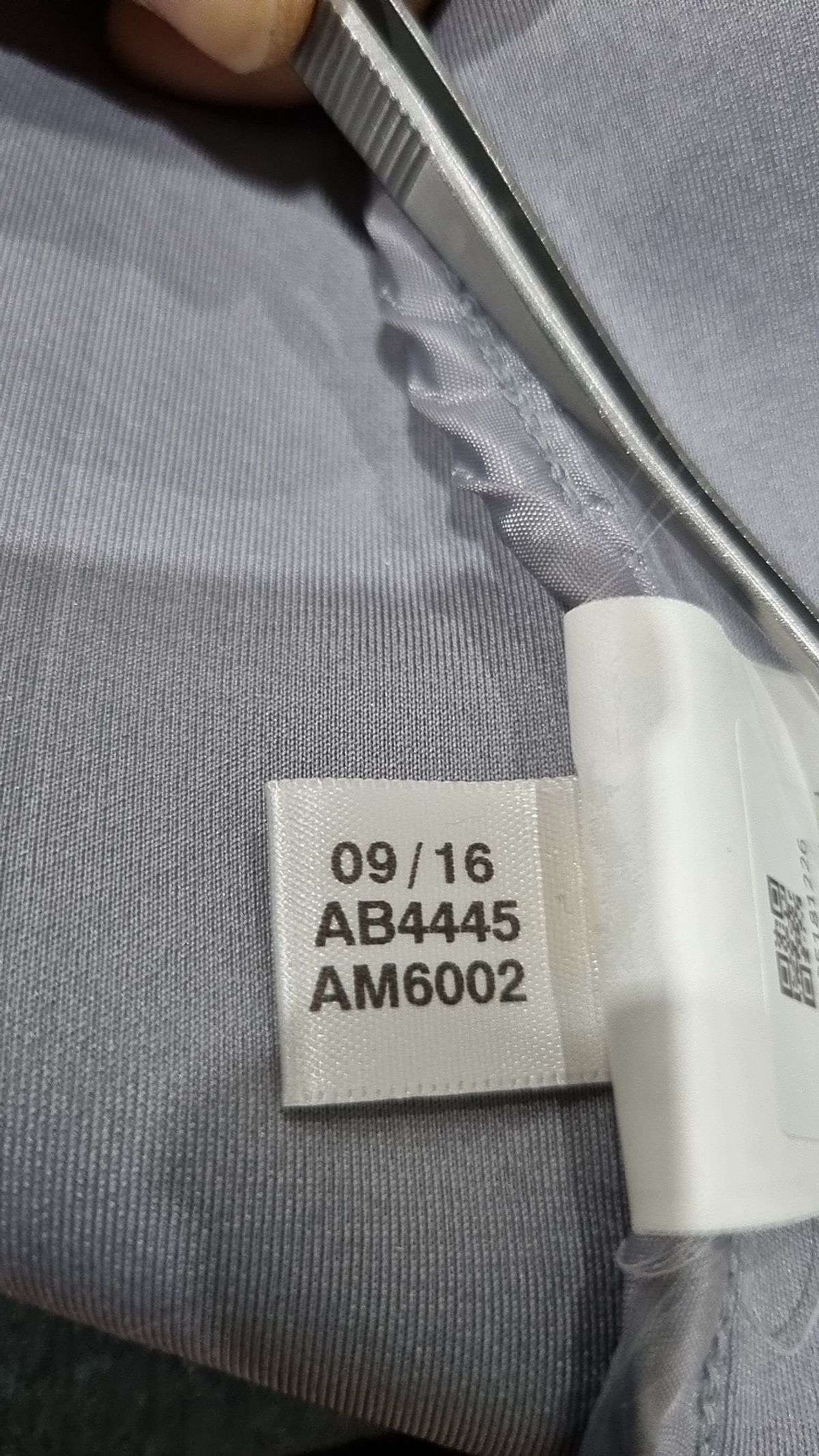 아디다스(ADIDAS) 트레이닝 재킷 105