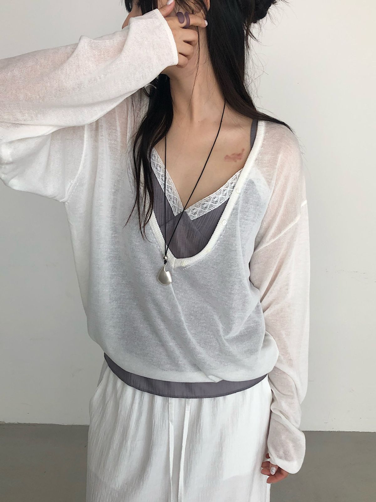 아포엠(APOEM) Summer Deep V Knit (3C)