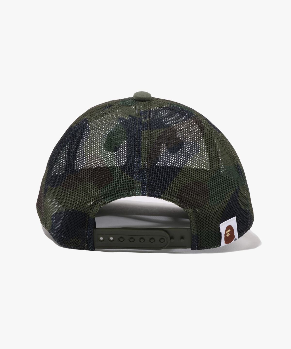 베이프(BAPE) 퍼스트 카모 콜리지 엠브로더리 패치드 메쉬 캡 GREEN