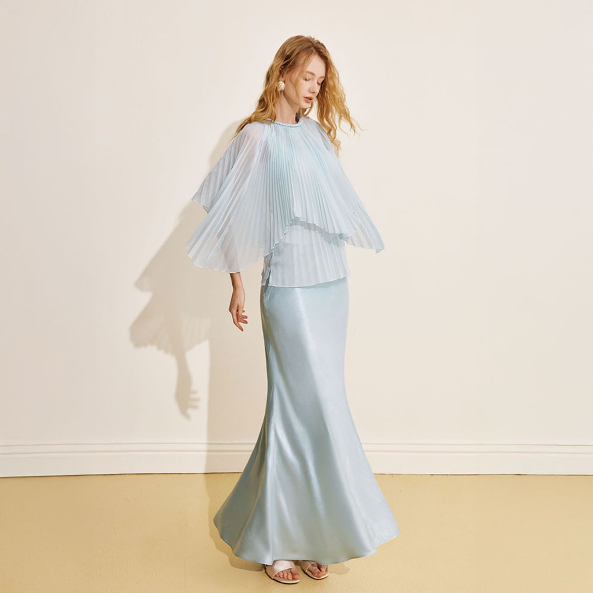 와이와이아이엠(YYIAM) YY_Resort blue chiffon top