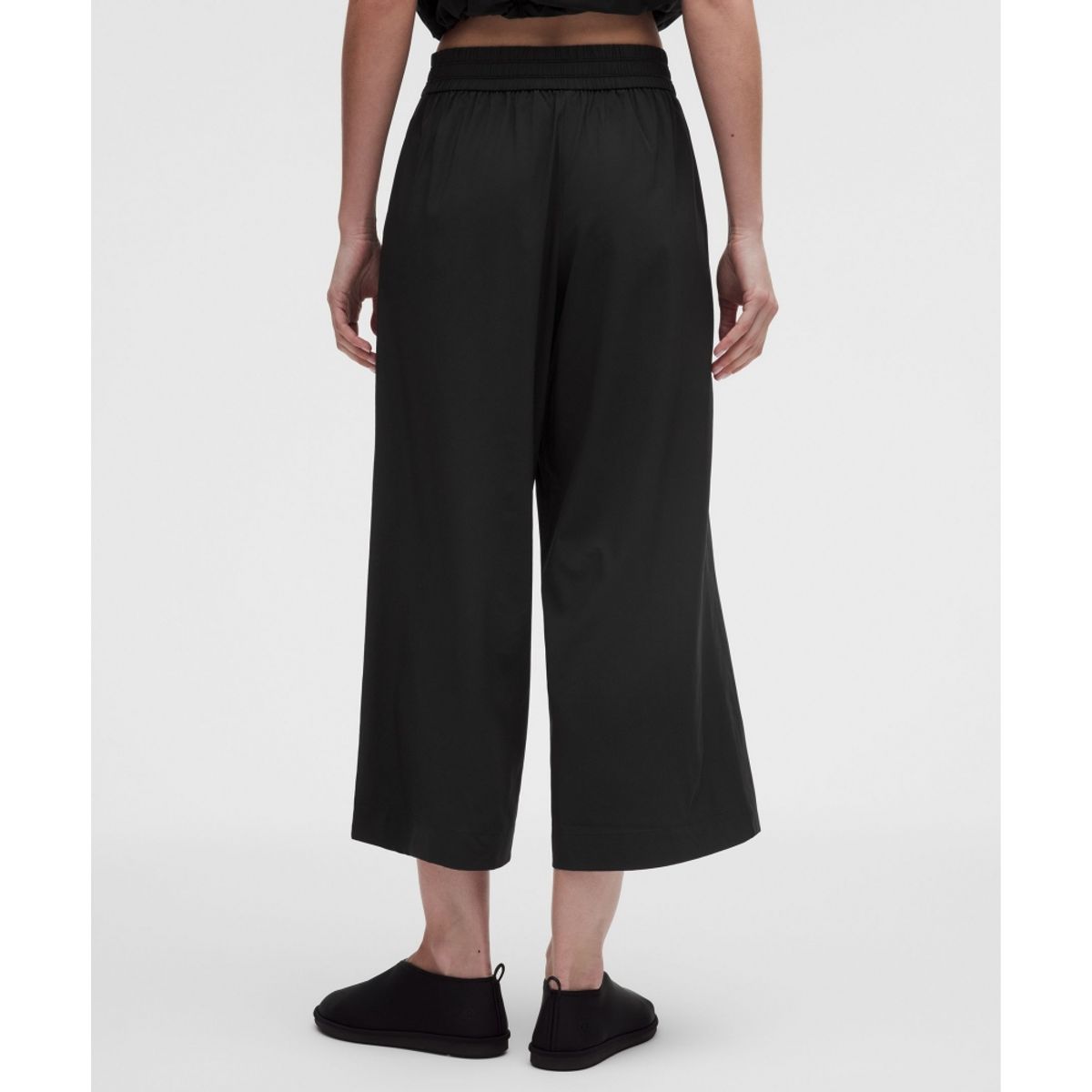 룰루레몬(LULULEMON) 브리즐리 미드라이즈 크롭 팬츠  BLK