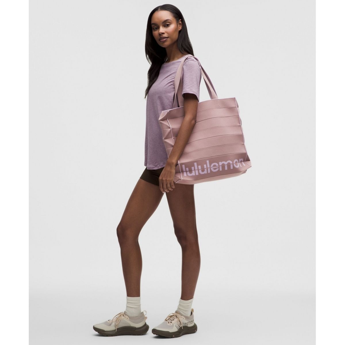 룰루레몬(LULULEMON) 폴드 잇 홀드 잇 토트백 22L  ASHR LLAY