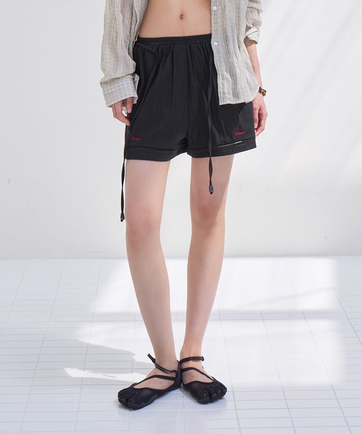 런던다다(LONDONDADA) Easy Lace Cotton Short Pants, 2colors